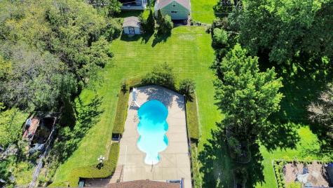 9S631 William Drive Burr Ridge IL 60527