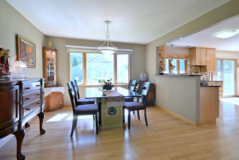 9S631 William Drive Burr Ridge IL 60527