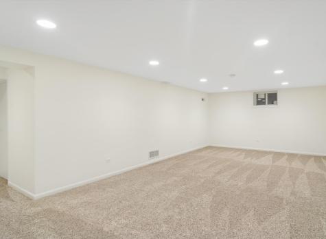 156 Blueberry Road Libertyville IL 60048