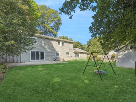 156 Blueberry Road Libertyville IL 60048