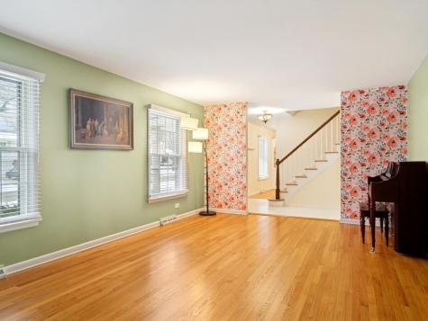 156 Blueberry Road Libertyville IL 60048