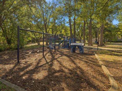 156 Blueberry Road Libertyville IL 60048