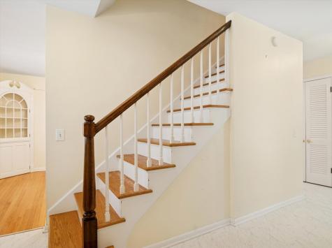 156 Blueberry Road Libertyville IL 60048