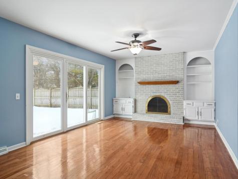156 Blueberry Road Libertyville IL 60048