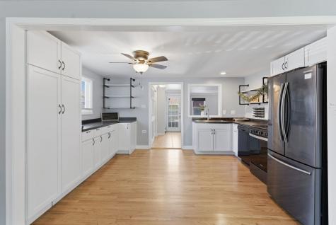 8753 South Kostner Avenue Hometown IL 60456