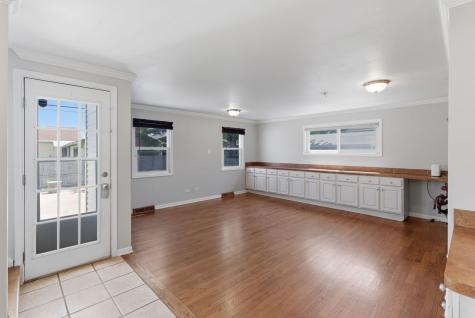 8753 South Kostner Avenue Hometown IL 60456