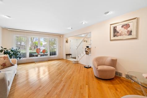 1837 Eastwood Avenue Highland Park IL 60035