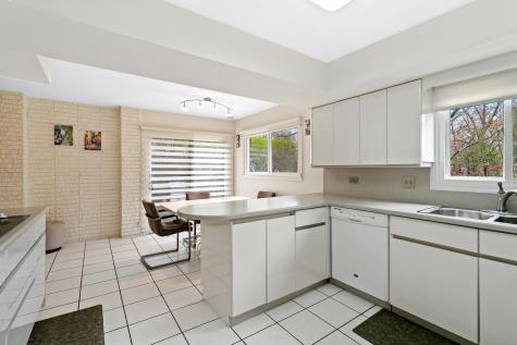 1837 Eastwood Avenue Highland Park IL 60035