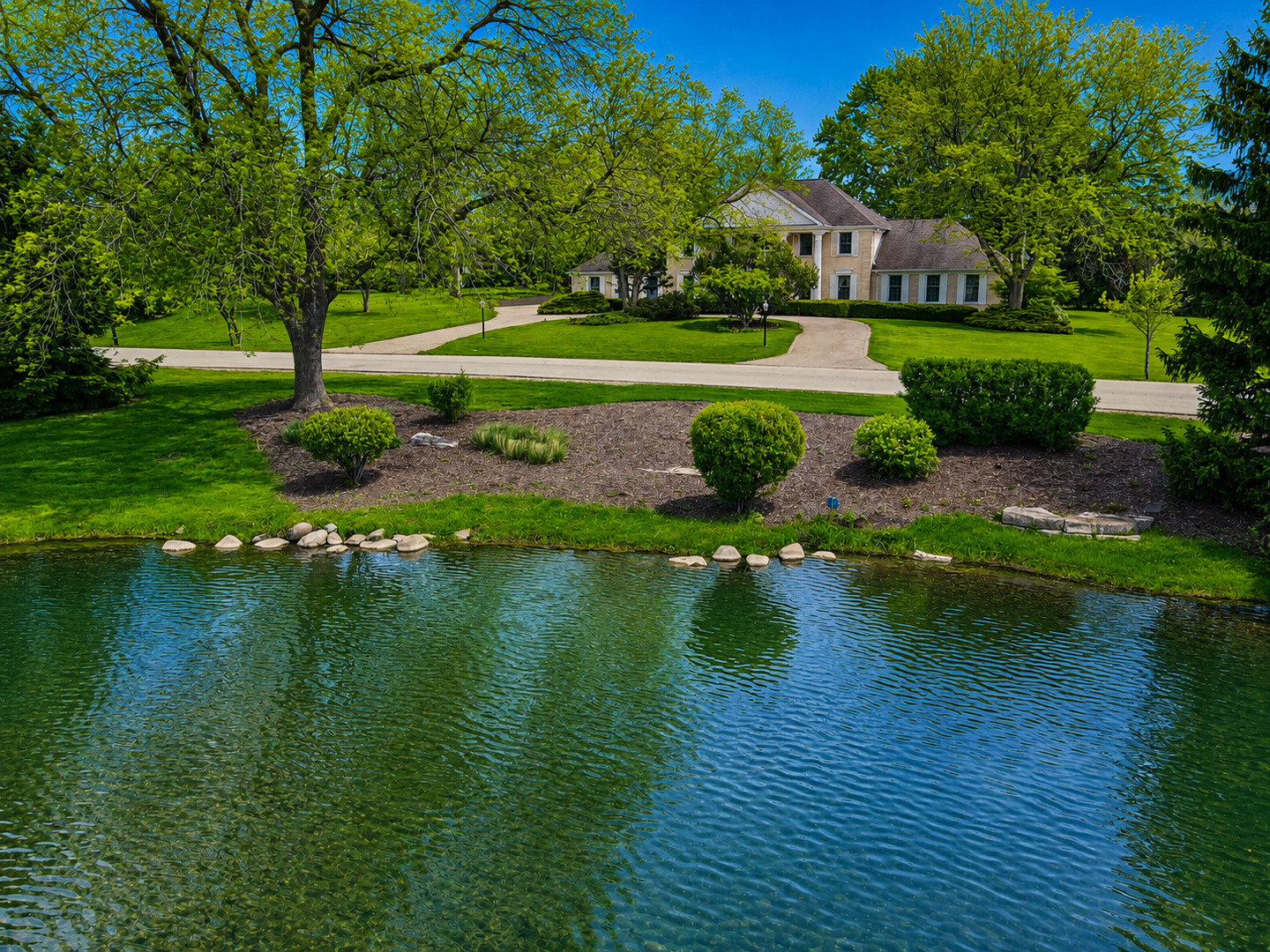 7 Willow Bay Drive South Barrington IL 60010