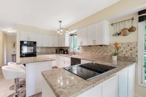 7 Willow Bay Drive South Barrington IL 60010