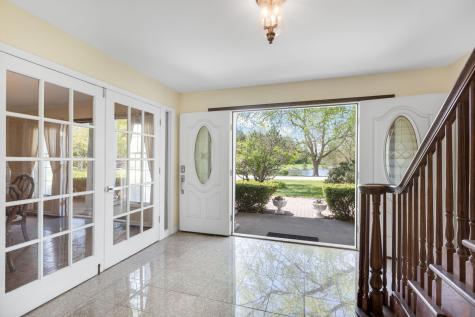 7 Willow Bay Drive South Barrington IL 60010