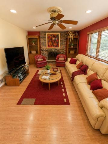 5540 129TH Street Crestwood IL 60418