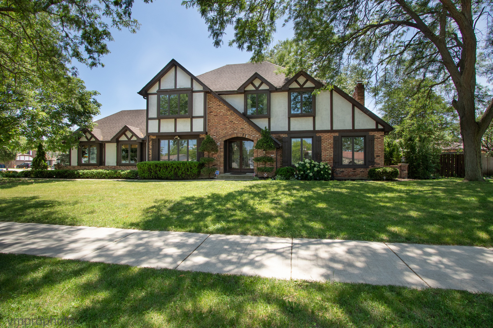 1148 North Anvil Court Addison IL 60101