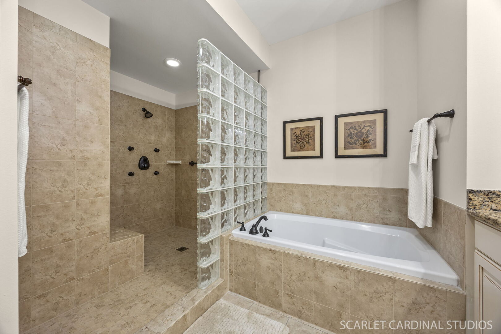 725 Kingsbrook Glen Glen Ellyn IL 60137