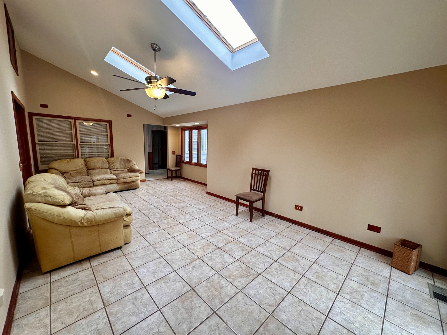 930 Foran Lane Aurora IL 60506