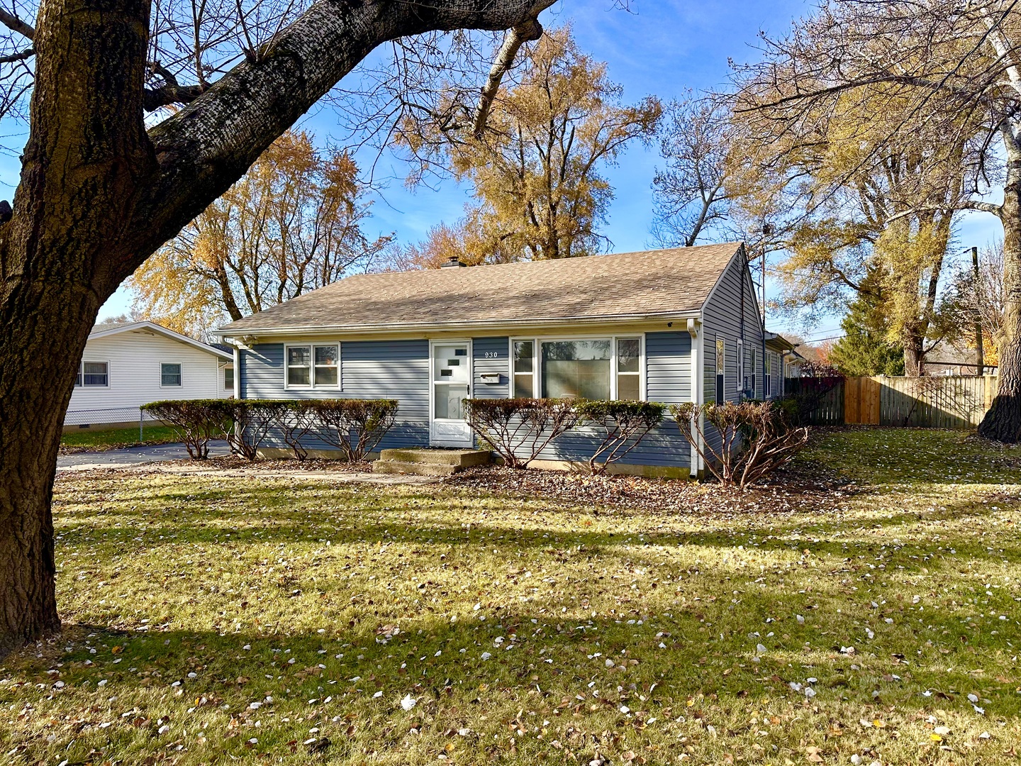 930 Foran Lane Aurora IL 60506