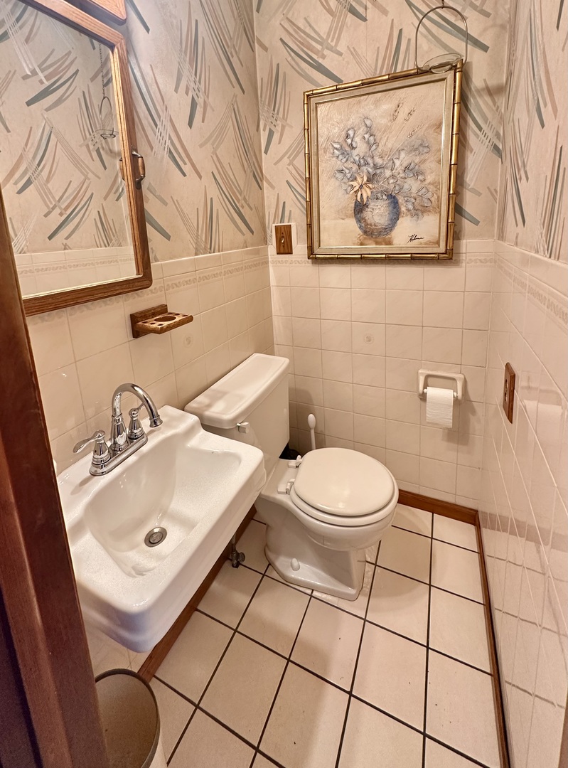 930 Foran Lane Aurora IL 60506