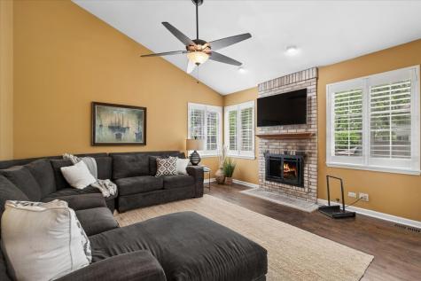 459 Rock Hall Circle Grayslake IL 60030