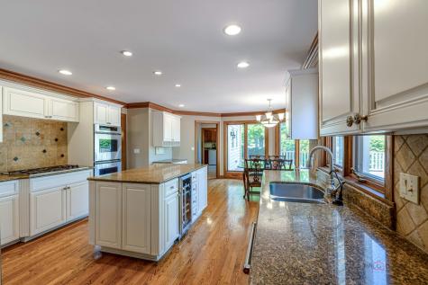 3944 Lakeview Court Long Grove IL 60047