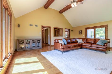 3944 Lakeview Court Long Grove IL 60047