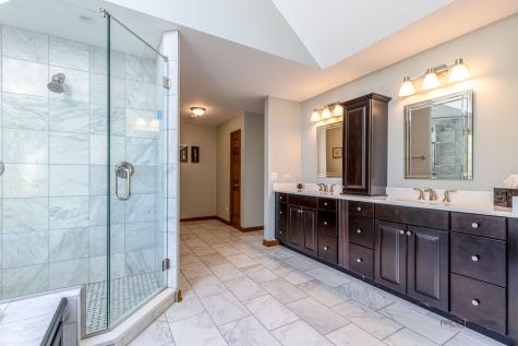 3944 Lakeview Court Long Grove IL 60047