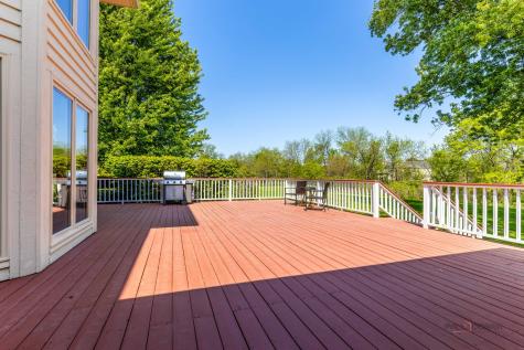 3944 Lakeview Court Long Grove IL 60047