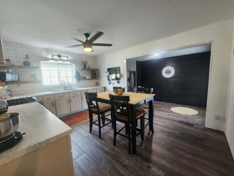 908 North 13th Street Herrin IL 62948