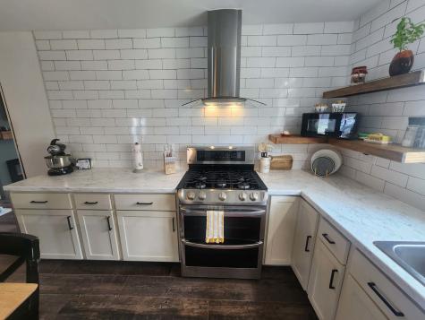 908 North 13th Street Herrin IL 62948
