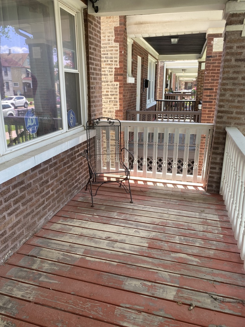 8611 South Aberdeen Street Chicago IL 60620