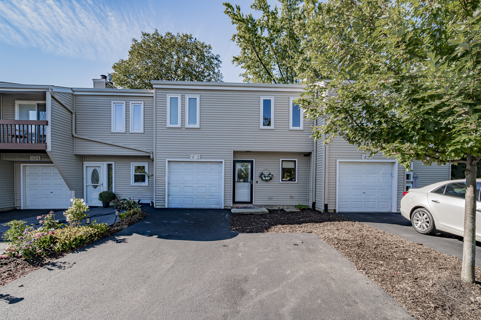 1622 Bay Court Naperville IL 60565