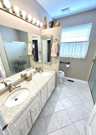 21224 Montclare Lake Drive Crest Hill IL 60403