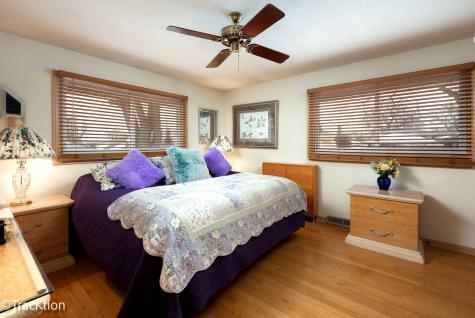 551 North Plamondon Drive Addison IL 60101