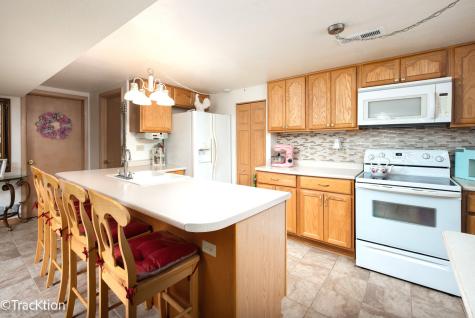 551 North Plamondon Drive Addison IL 60101