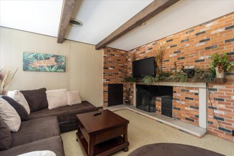605 Sherwood Glen Princeton IL 61356