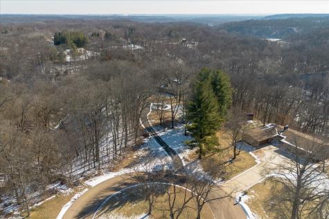 605 Sherwood Glen Princeton IL 61356