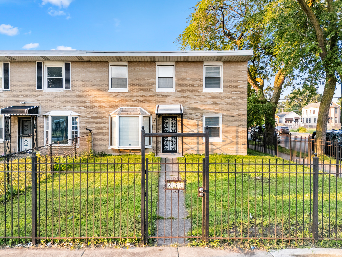 259 West Swann Street Chicago IL 60609