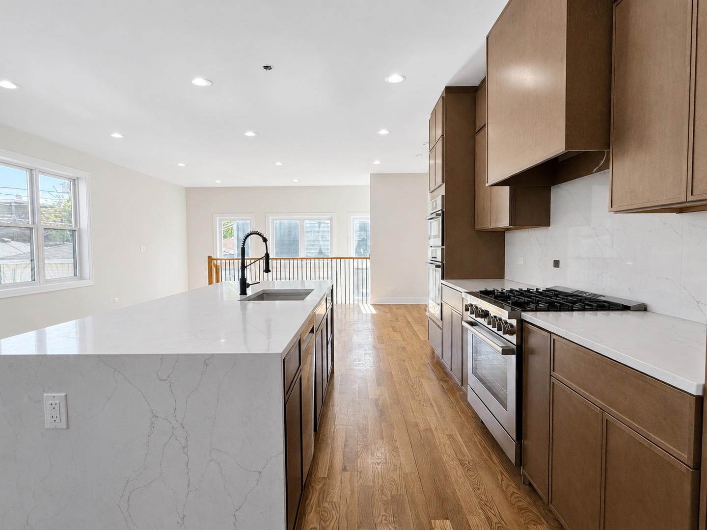 4020 North Francisco Avenue Chicago IL 60618