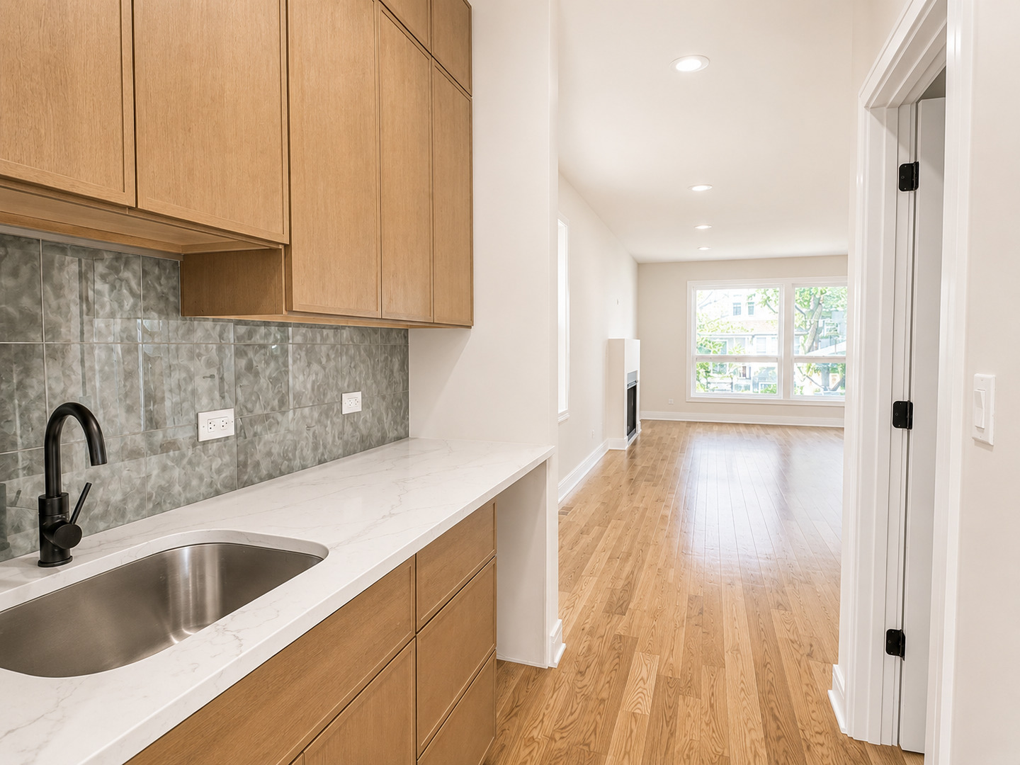 4020 North Francisco Avenue Chicago IL 60618