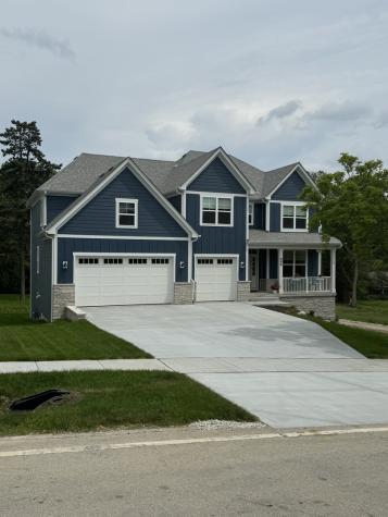 123 West Benton Street Oswego IL 60543