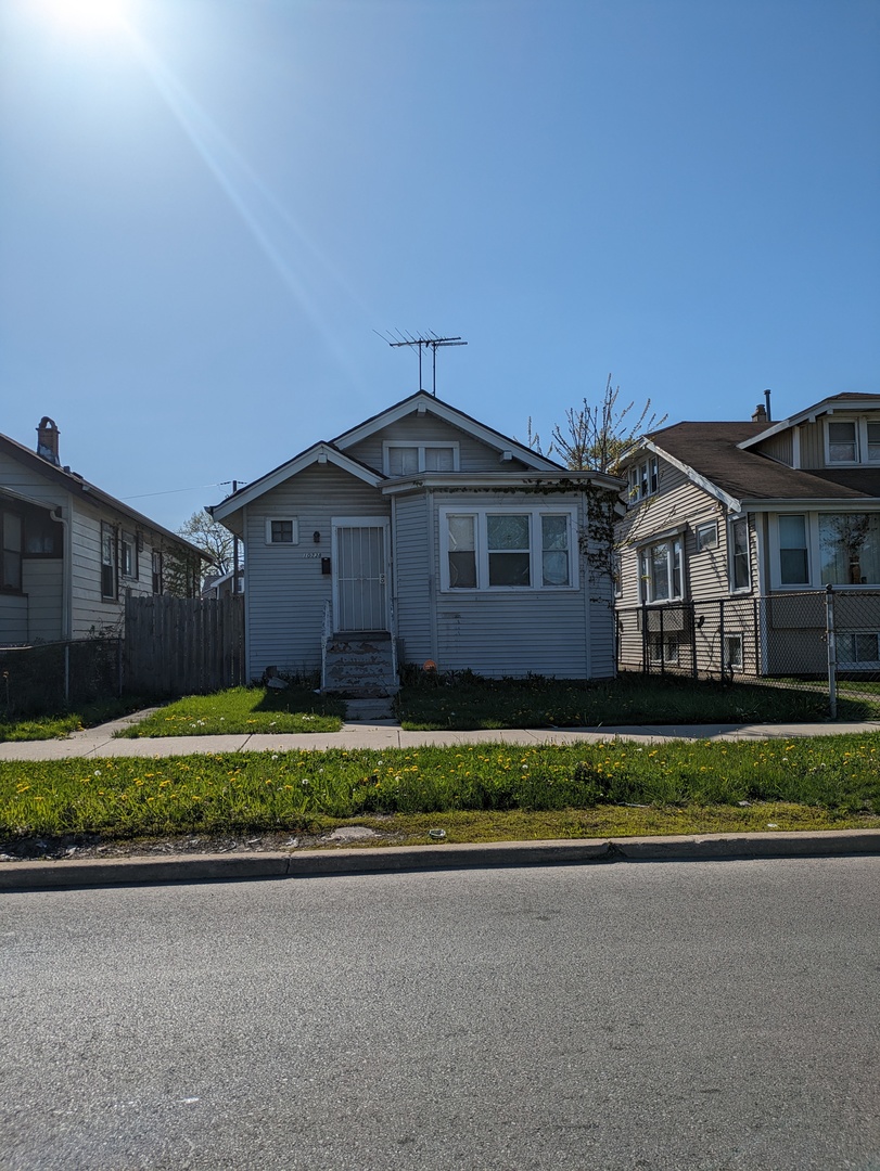 10238 South Wentworth Avenue Chicago IL 60628