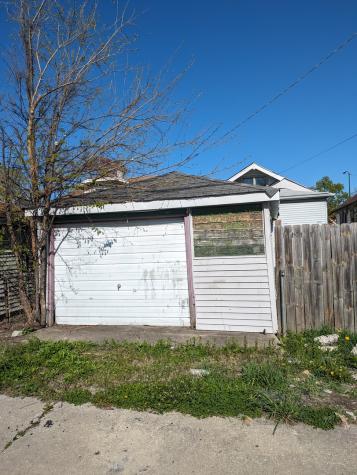 10238 South Wentworth Avenue Chicago IL 60628