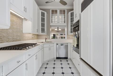 344 West Willow Street Chicago IL 60614