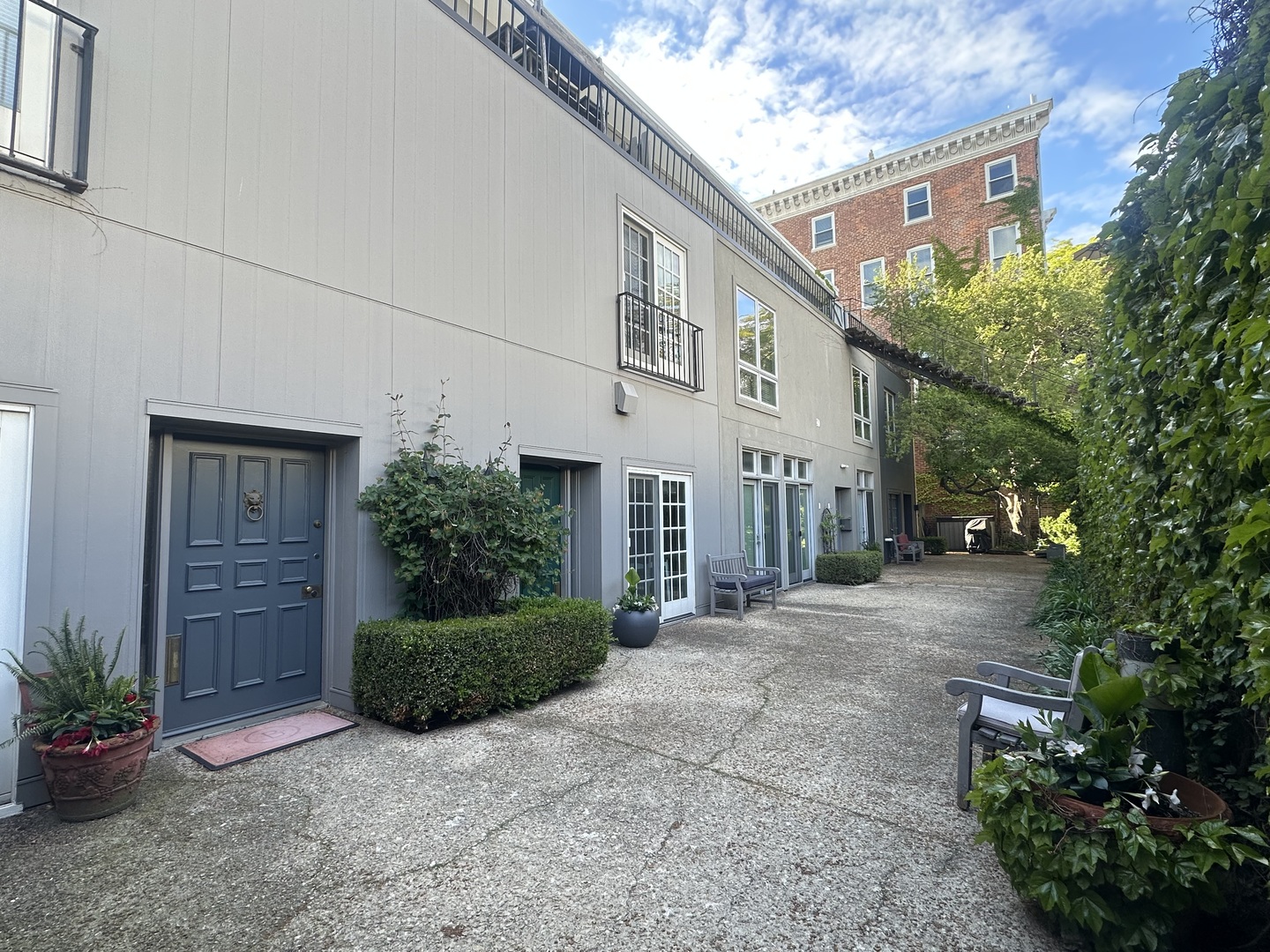 344 West Willow Street Chicago IL 60614