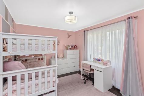 1585 West Oakmont Road Hoffman Estates IL 60169