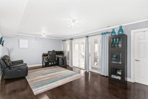 1585 West Oakmont Road Hoffman Estates IL 60169