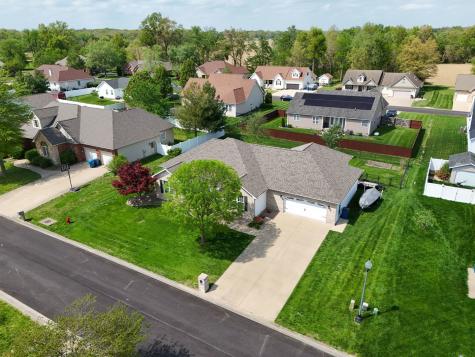 1106 Daybreak Drive Marion IL 62959