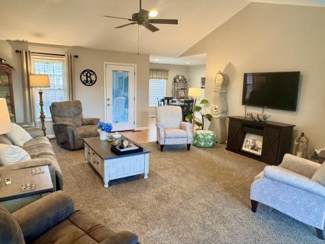 1106 Daybreak Drive Marion IL 62959