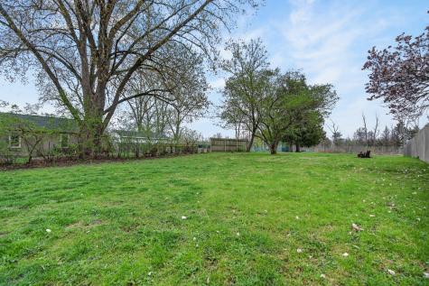 320 Chalmers Street Geneva IL 60134