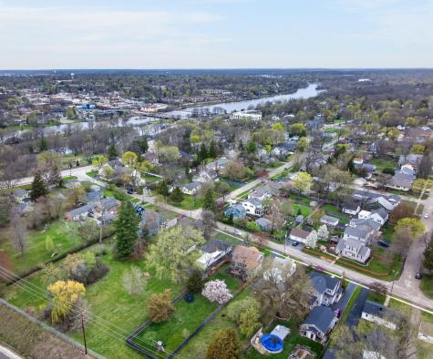 320 Chalmers Street Geneva IL 60134