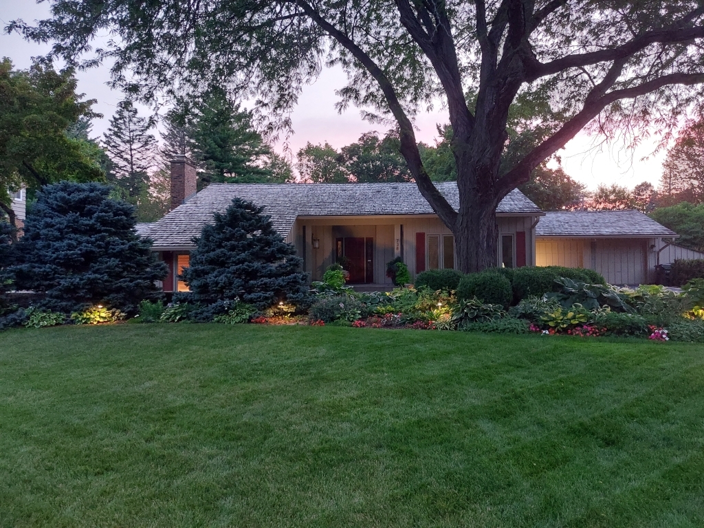 738 Spruce Street Barrington IL 60010